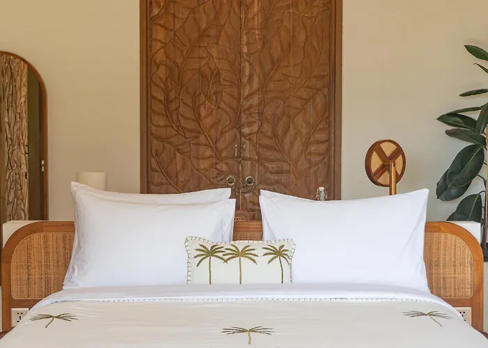 Kubu Bukal - The Balinese